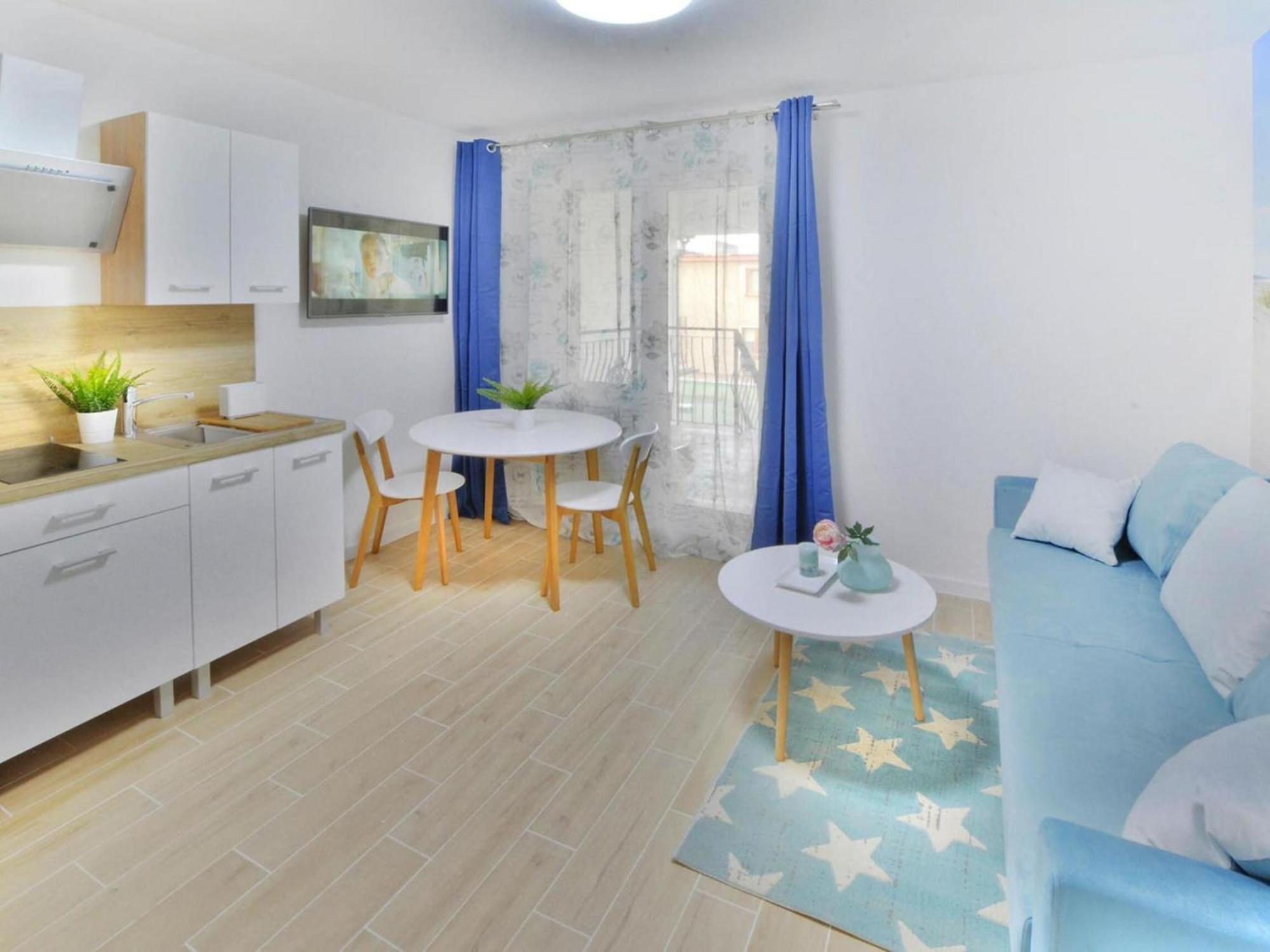 Apartment In With Parking Space Kolobrzeg